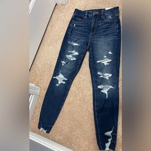 Super cute AE curvy hi-rise jeggings 6R(28W) “the dream jean”per AE! Never worn!